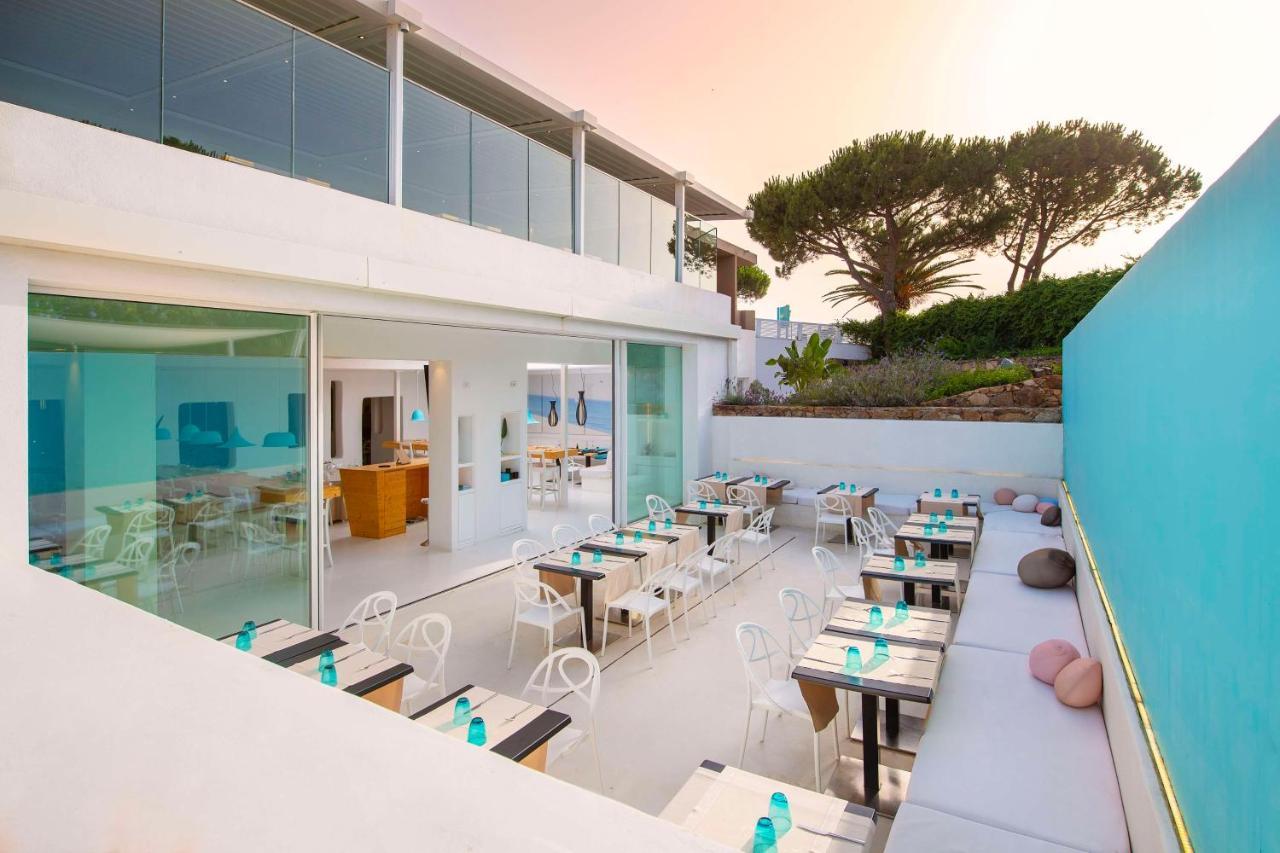 Baia Di Chia Resort Sardinia, Curio Collection By Hilton Esterno foto