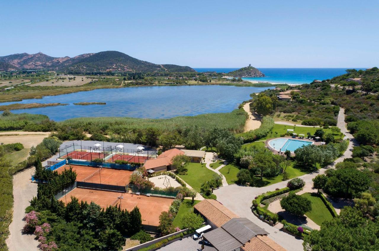 Baia Di Chia Resort Sardinia, Curio Collection By Hilton Esterno foto