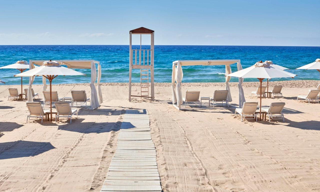 Baia Di Chia Resort Sardinia, Curio Collection By Hilton Esterno foto