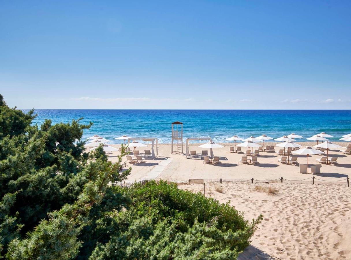 Baia Di Chia Resort Sardinia, Curio Collection By Hilton Esterno foto