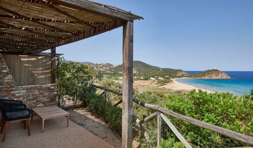 Baia Di Chia Resort Sardinia, Curio Collection By Hilton Esterno foto